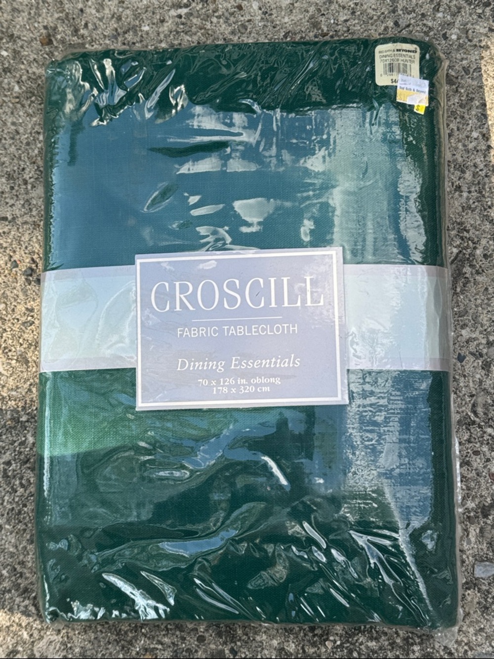 NEW Croscill tablecloth 70x126 inch oblong hunter green kitchen table holiday